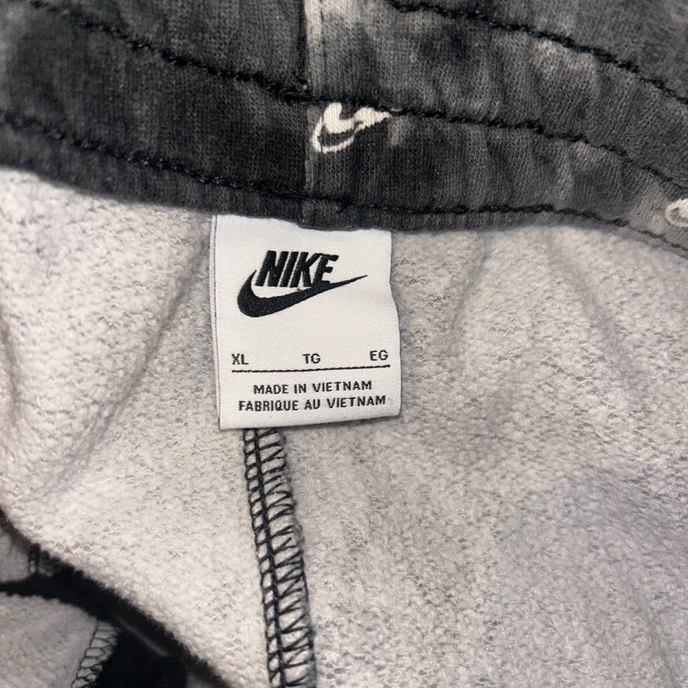 Boys Nike joggers